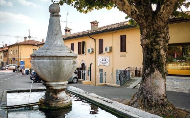 Hotel Lonatino