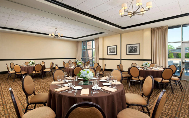 Sheraton Chicago Northbrook Hotel