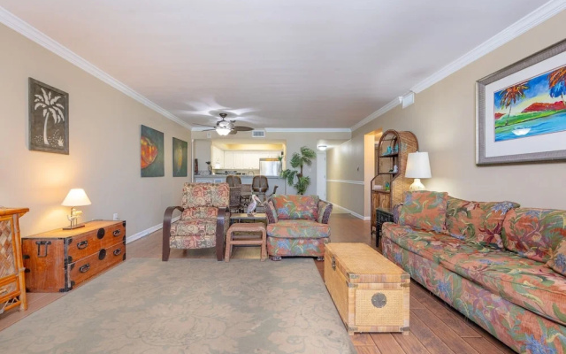 Breakers 43 2 Bedroom Condo