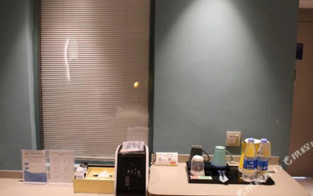 Super 8 Select Hotel