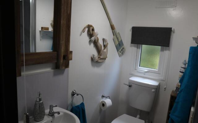 HEDDFAN, Luxury 3 bedroom timber lodge, Caer Beris Holiday Park, Builth Wells
