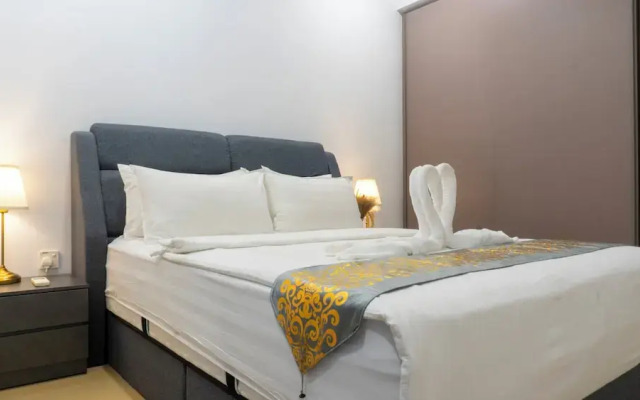 Moonway Luxury Suites At Eaton Residence
