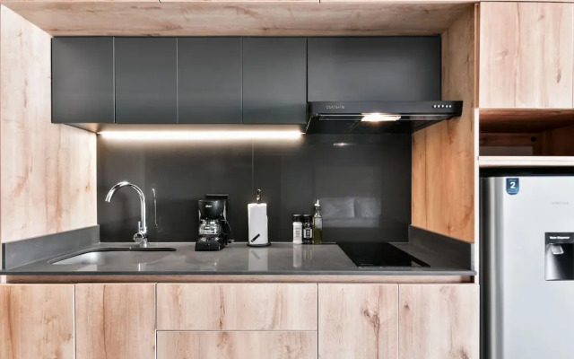 Muttuo by Wynwood House