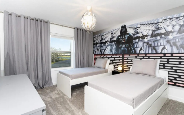 Chic Modern Marvel-spacious Themed Bedrooms Private Pool