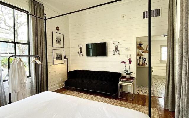Coppersmith Inn B&B
