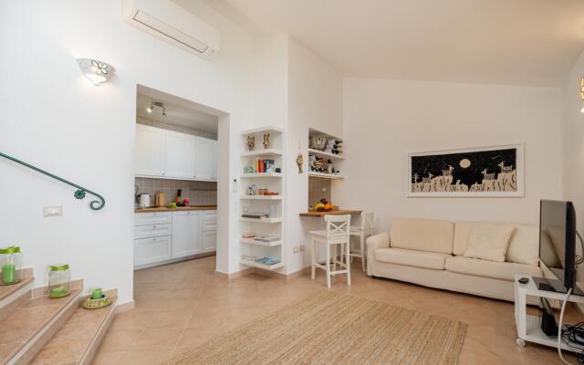 Villa Mirto 5+1 in Eden Rock
