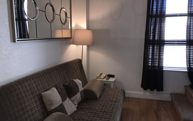 Apartments by Design Suites Hollywood