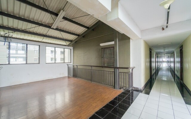 RedLiving Apartemen Gateway Cicadas - Premium Property