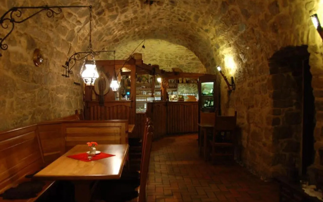 Zámeček pod hradem - hotel