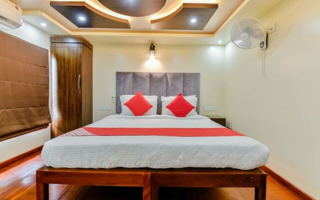 OYO 23063 Luxury Meghavarsham 5BHK