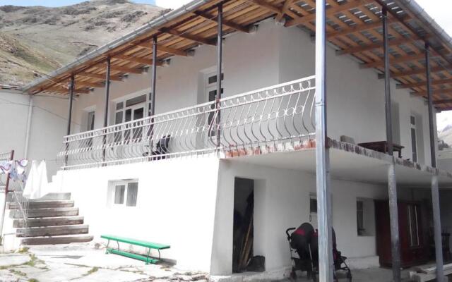 Guest House Temur Sujashvili