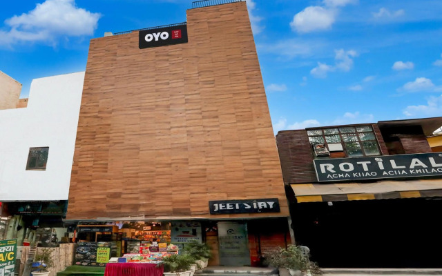 OYO Flagship 80461 R K Residency