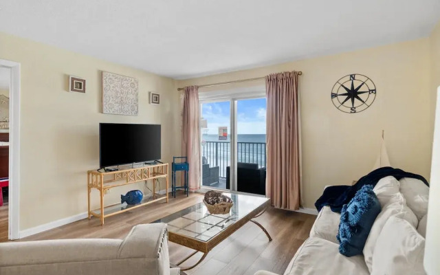 Moonspinner by Book That Condo