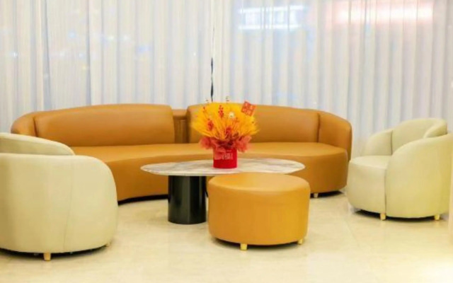 Guanghan Hotel
