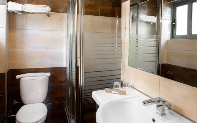 Areos Hotel
