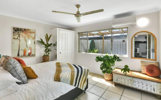 Tropicana Hideaway