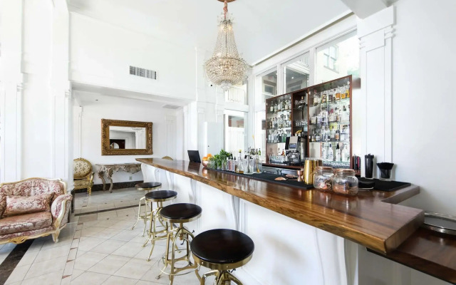 Fairmount Hotel, in the Unbound Collection by Hyatt