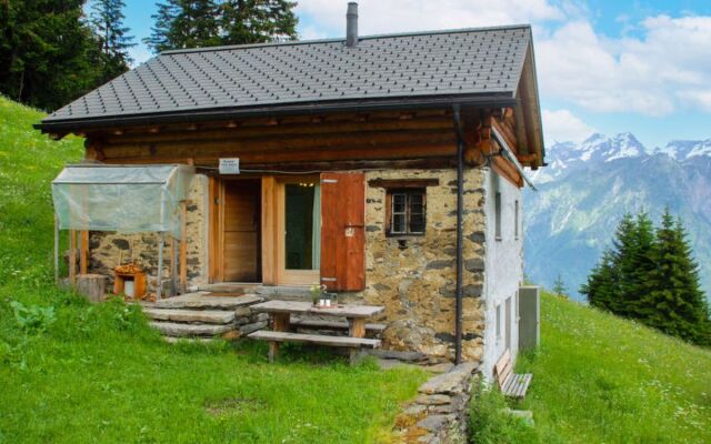 Rustico Vista Adula