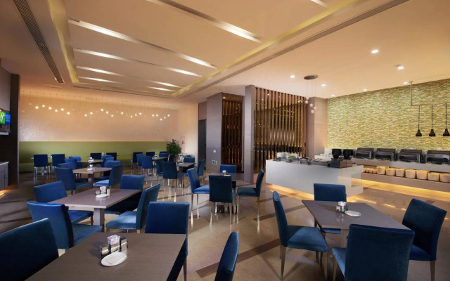 Holiday Inn Express Luoyang City Center by IHG