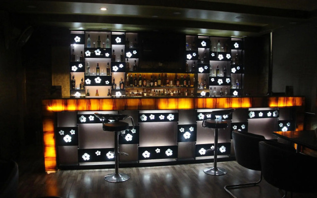 OYO Premium Bahadrabad Haridwar