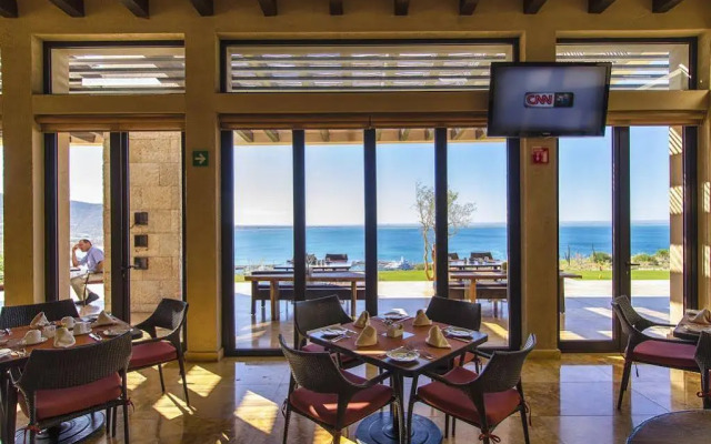Costa Baja Resort & Spa