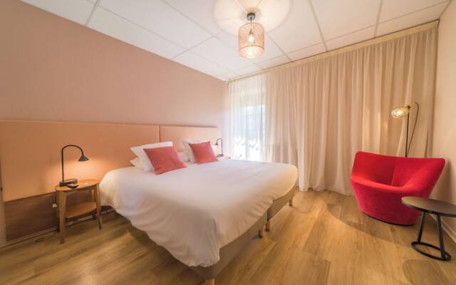 Les Dépendances de Chapeau Cornu