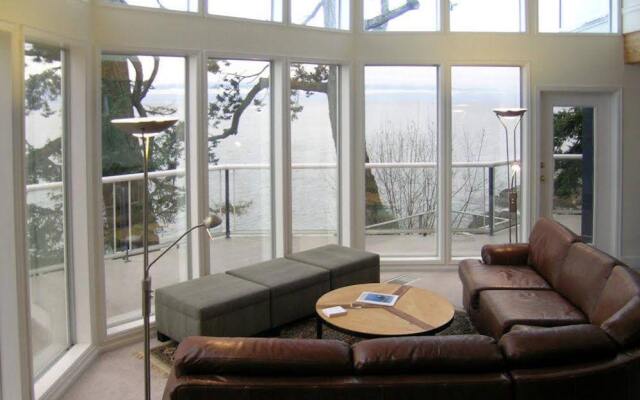 Otter Point House by BC Island Vacation Homes