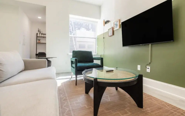 Sosuite 1BR Apt w W/d, Desk Alcove