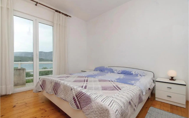 Two-Bedroom Apartment in Racisce