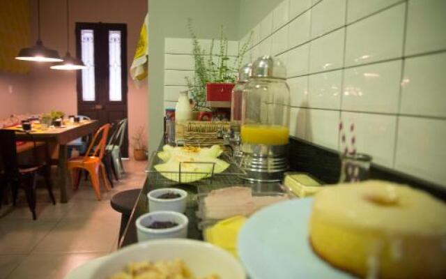 Um Hostel