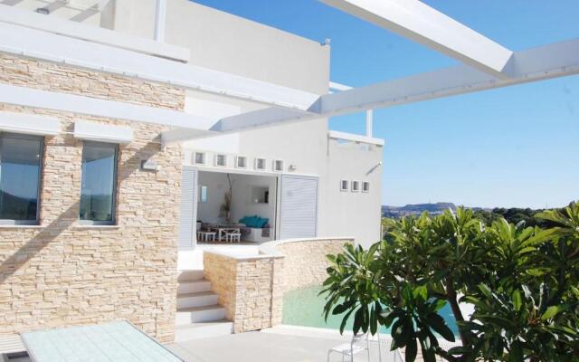 KALITHEA-HILLS VILLA with pool for 8 up to 12 IN RHODES TOWN