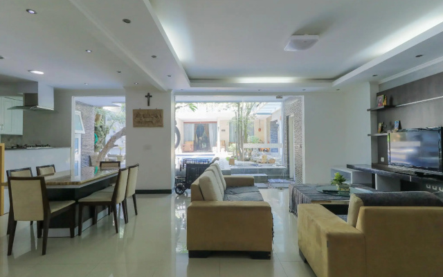 Kubu Kalih Residence
