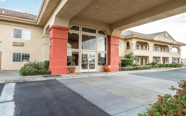 Quality Inn & Suites Lathrop - South Stockton