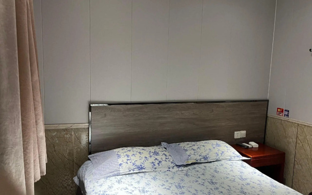 Chedun 98 Chain Hostel