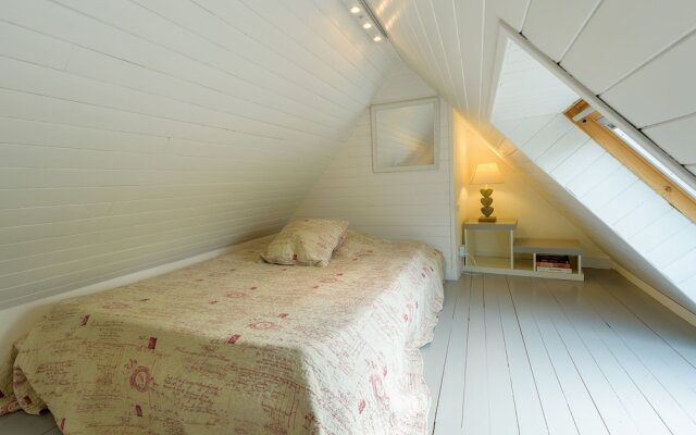 Chic Cottages in Plouguin France With Private Swimming Pool