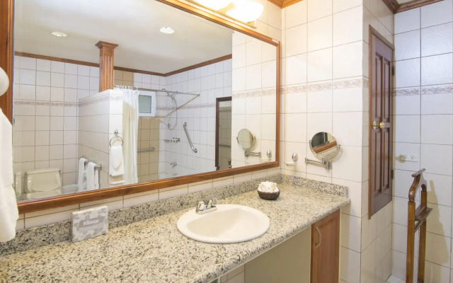 Apartotel & Suites Villas del Rio