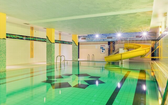 Cozy Apartment in Hahnenklee Harz with Swimming Pool
