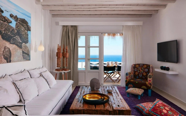 Myconian Villa Collection Unique Villas 3-bedroom in House Psarou Villa