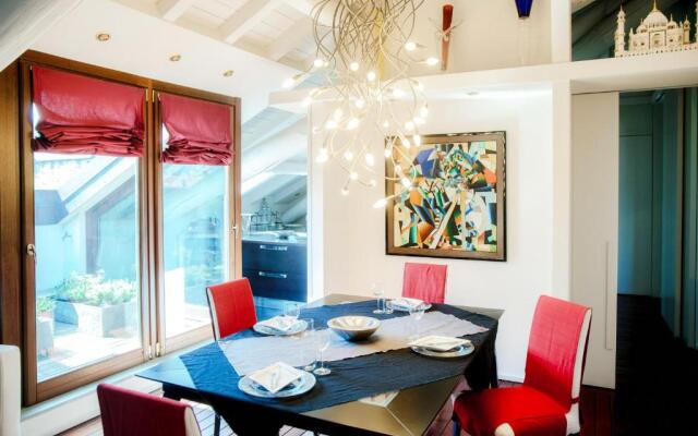 Exclusive Penthouse - by MyHomeInComo