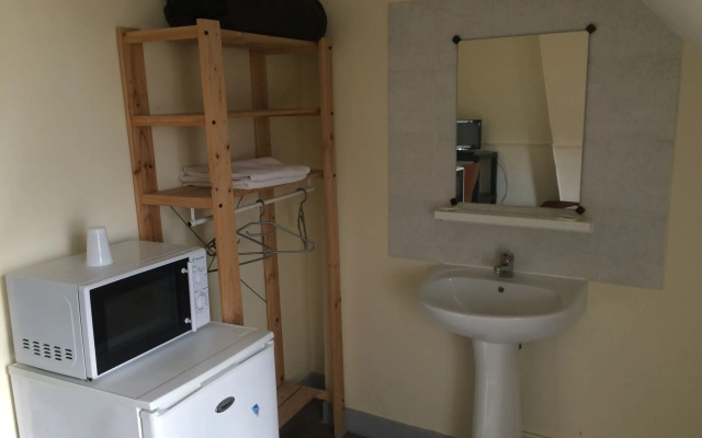 Отель Au Royal Mad