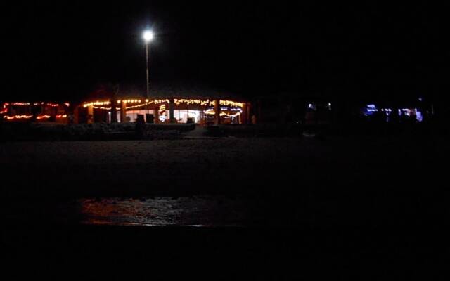 #40 Bungalow Seaside Hotel & Victors RV Park