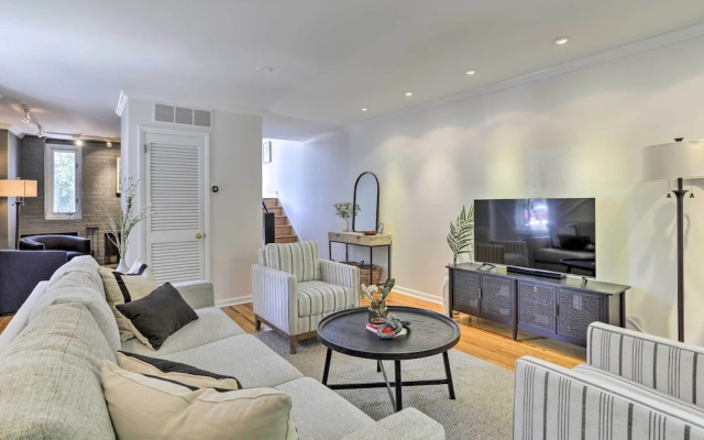 Central Philly Townhome w/ Patio & City Views!