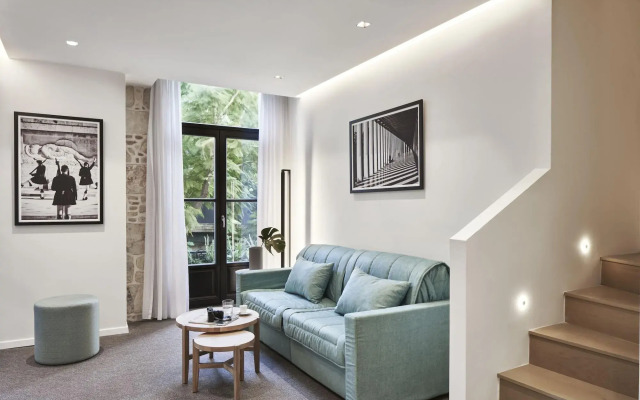 NLH MONASTIRAKI - Neighborhood Lifestyle Hotels