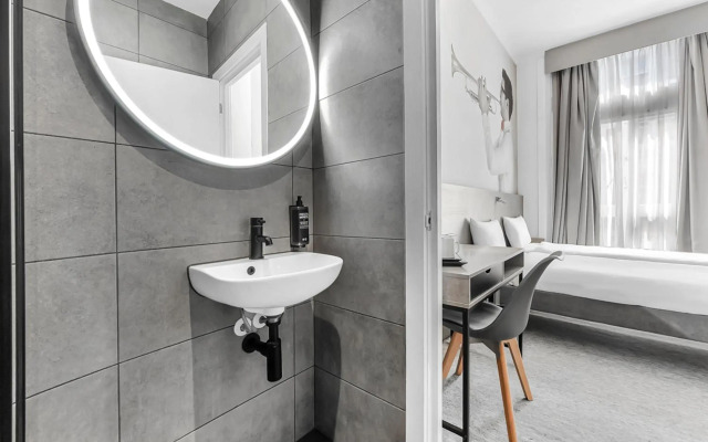 Heeton Concept Hotel Kensington
