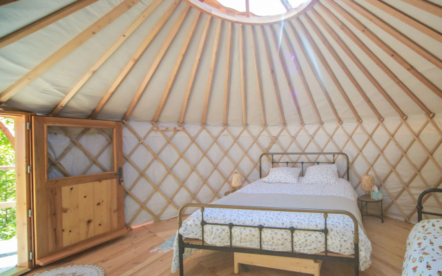 Les Yourtes de Provence