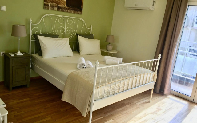 Luxury apartment near metro-Athens view