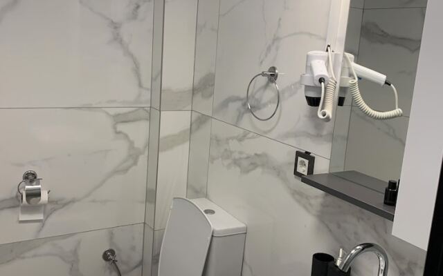 Assos taş konak