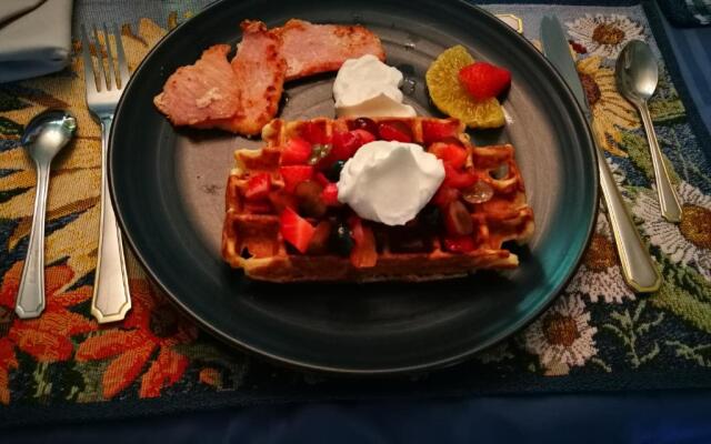 Tucked Inn the Harbour Bed & Breakfast