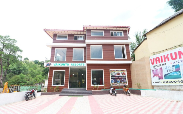 OYO 44370 Vaikunth Resort