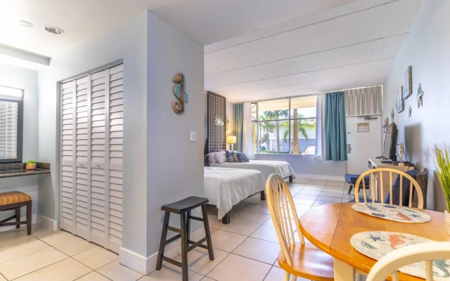 506 Little Harbor Inn